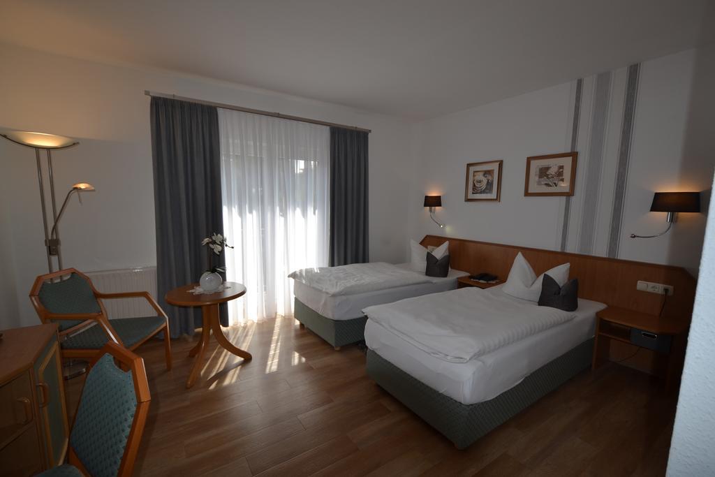 Hotel & Restaurant Zur Linde Freital Extérieur photo