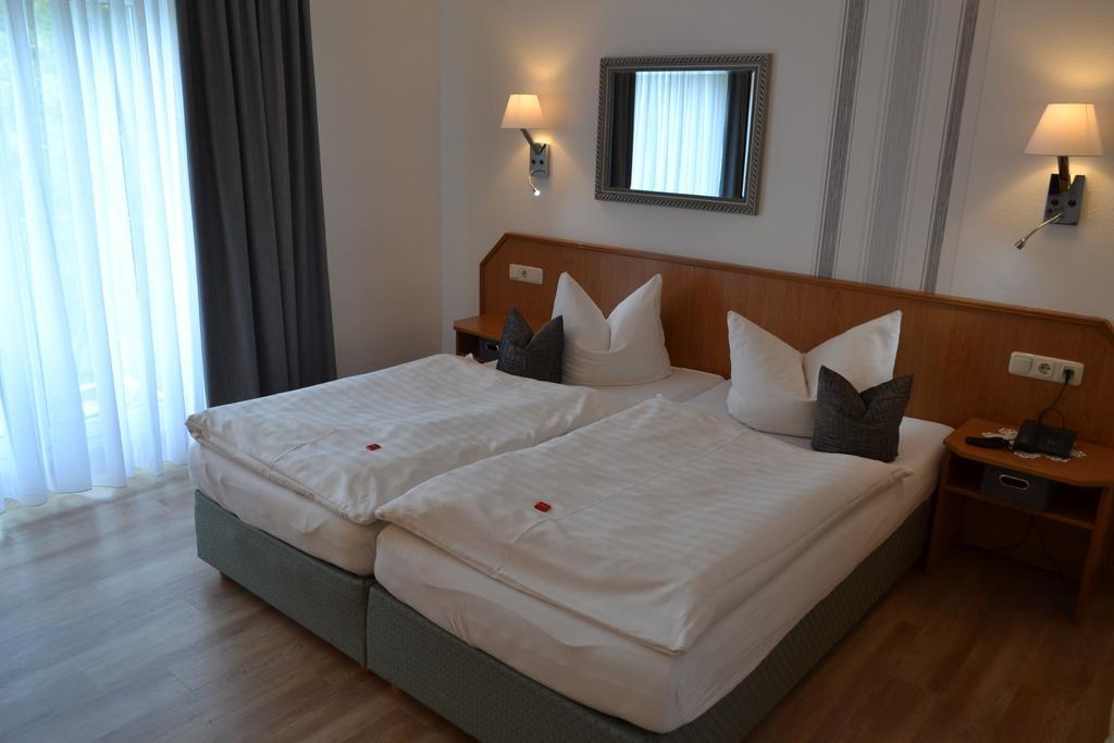 Hotel & Restaurant Zur Linde Freital Extérieur photo